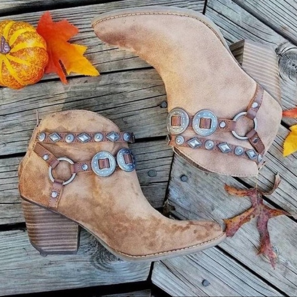NIB Wild West Harness Western Boho Ankle Booties - Picture 4 of 4